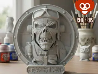 ¡Scream for me, Kitchen! Imán Eddie "Aces High" Iron Maiden