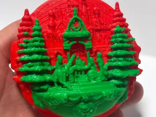 Christmas tree ornament decoration