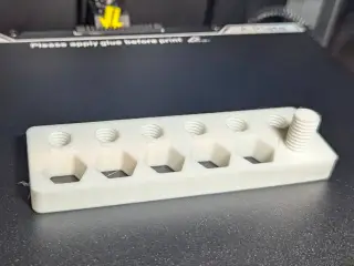 Thread and shape tolerance test