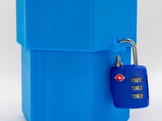 HexaLock – Simple Hexagonal Lock Box