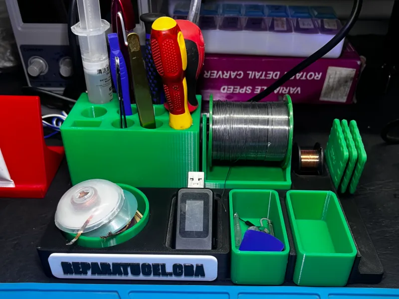 Organizzatore per stazione di saldatura