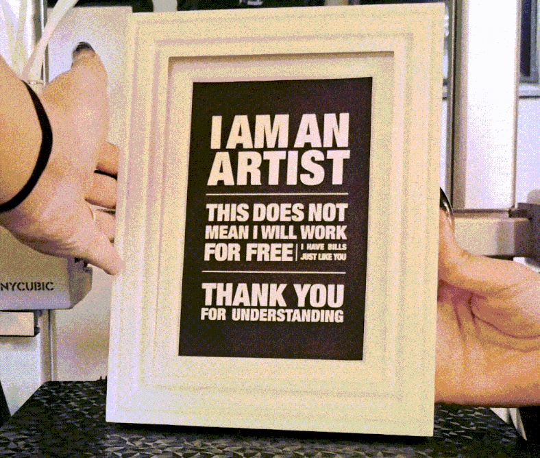 Frame no 36 freestanding photo with collapsible passepartout
