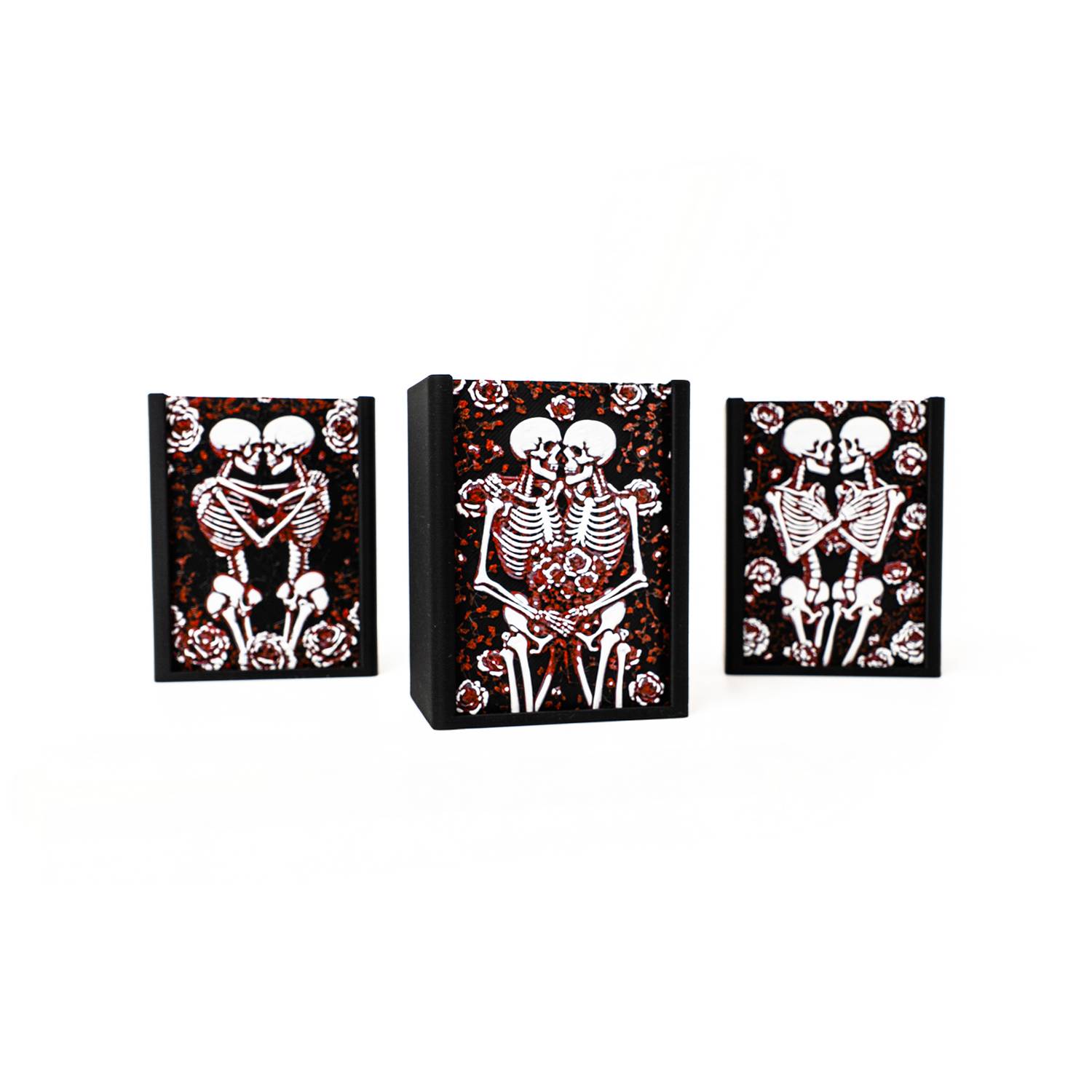 Skeleton Romance Pen Holder