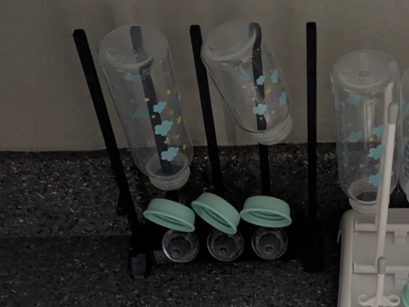 Compact baby bottle drying rack