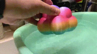 浴缸玩具：会下雨的云朵