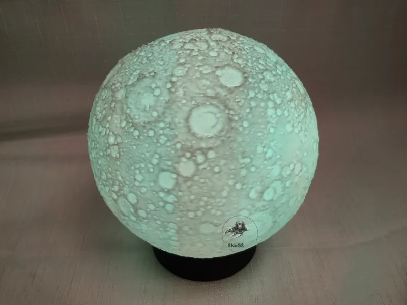 moon with base (lighted)