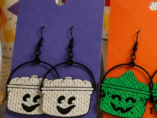 Knit White Boo Bucket Earrings