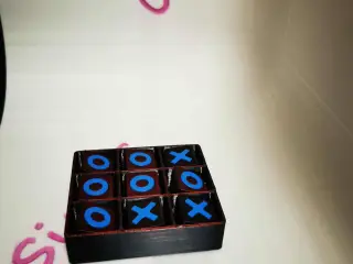 Tris (tic-tac-toe)