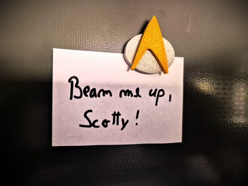 Star Trek Starfleet Combadge Refrigerator Magnet