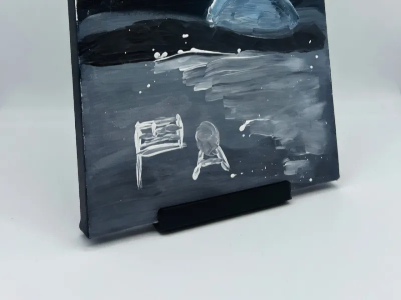 Large photo holder