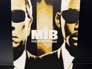 MANINBLACK1