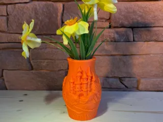 Vase fairy castle
