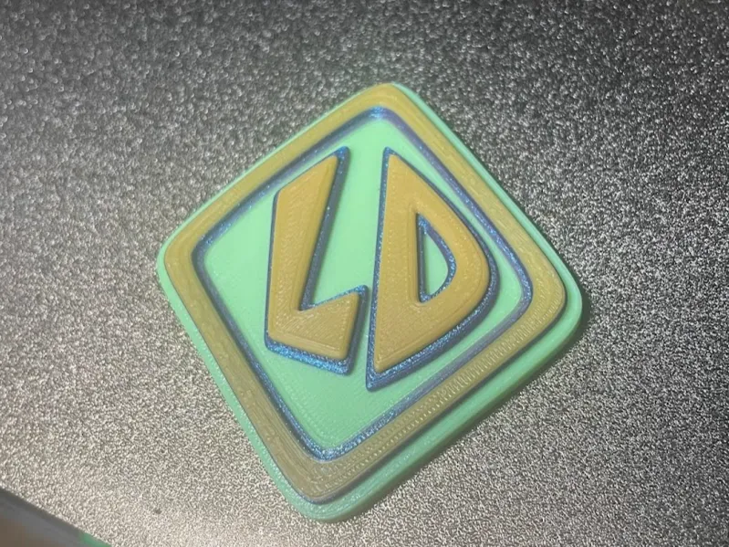 Noul logo Lucky Doo