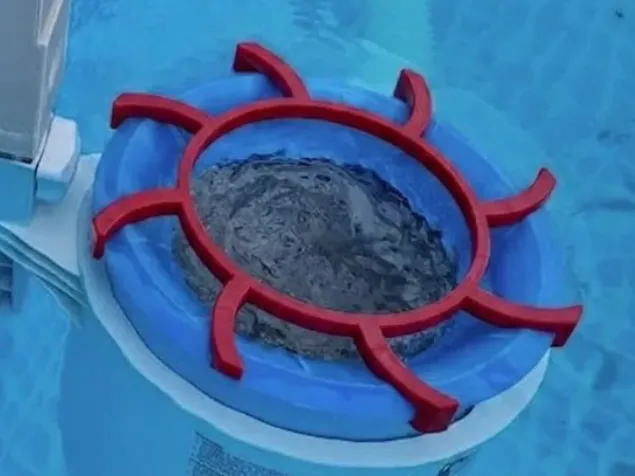 Vortex skimmer