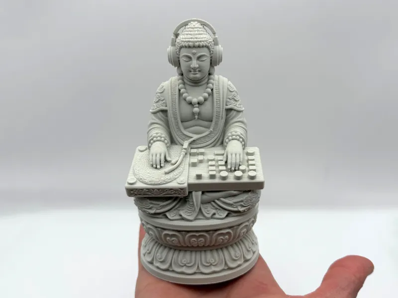 Figura de Buda DJ