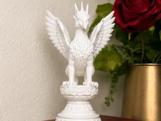 Guardian Griffin Statue