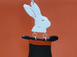 Conejo en sombrero