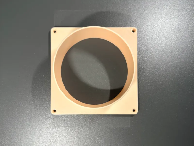 Adaptoare pentru guri de ventilație ale conductelor de aer