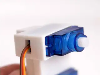 Servo casing