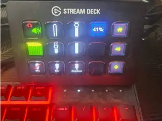 Stream Deck Mount for Keyboard