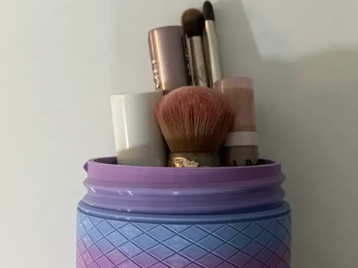 Upright Cylindrical Makeup Organizer Box (Bathroom Edition)