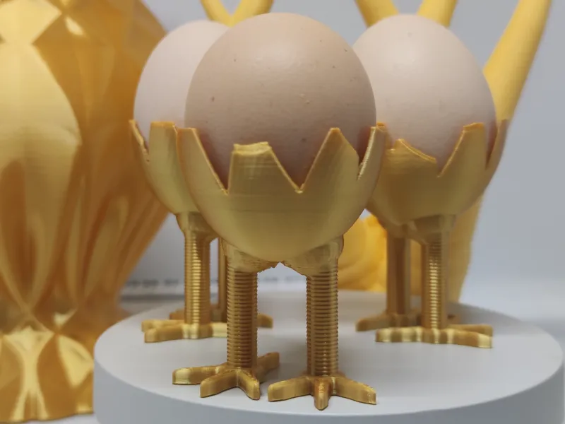 Cracked Egg with legs