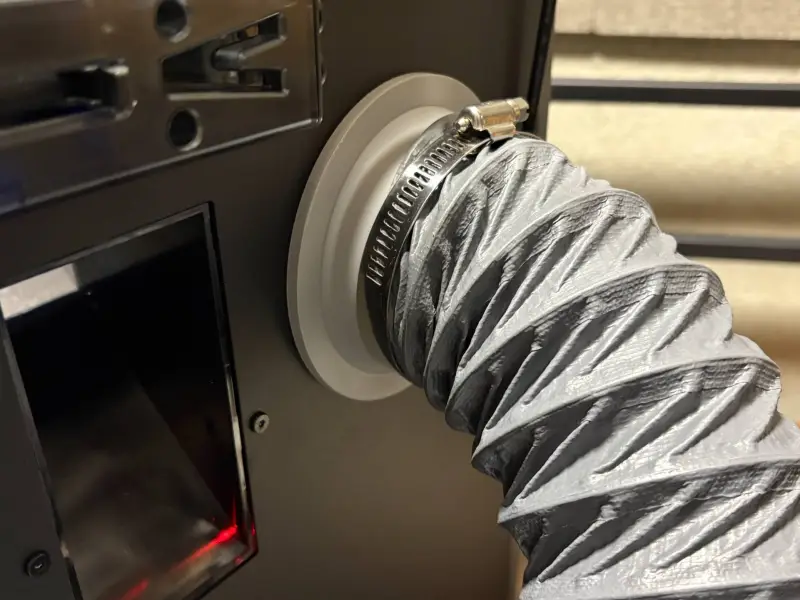 Sfiato di scarico magnetico per Creality K2 Pro