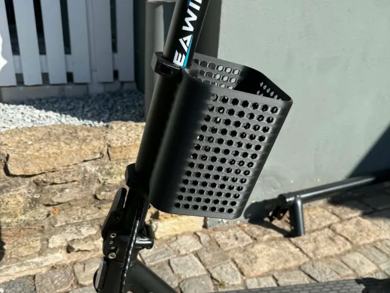 Basket for electric scooter
