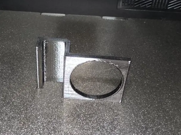 Suporte para bebedouro de roedores