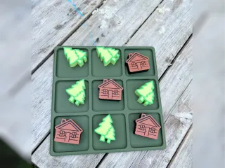 Camping Tic tac toe game