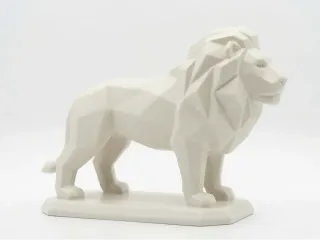 Low poly lion