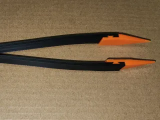 Tweezers
