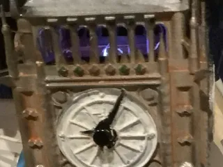 Big Ben clock lamp