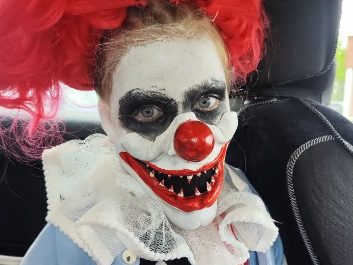 Clown mask