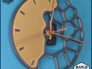 Voronoi design wall clock