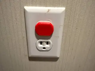 outlet cover plug