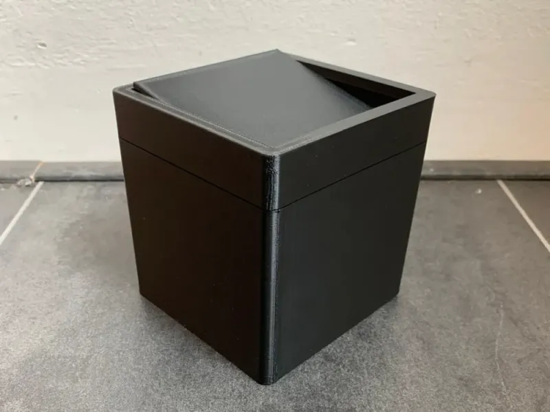 DeskDrop, small bin for desks