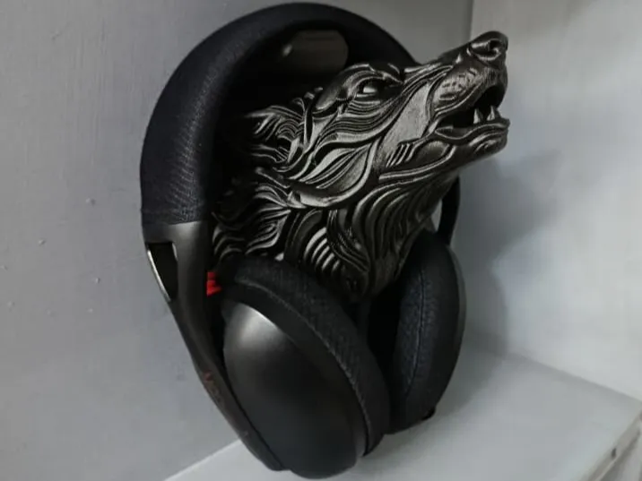 wolf-headphone stand