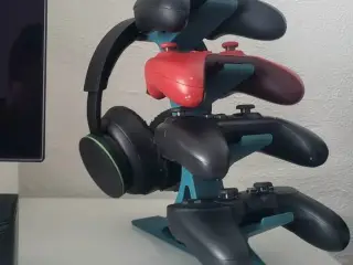 Gaming Stand