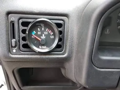 Supporto manometri PEUGEOT 106 (AEM a banda larga) 52 mm