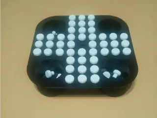Peg Solitaire Senku