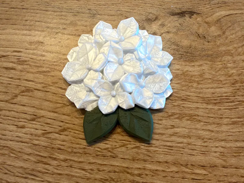 Low Poly Hydrangea badge / keychain
