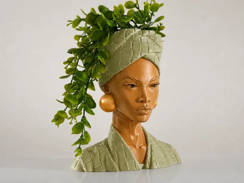 SAHARA MUSE BUST PLANTER