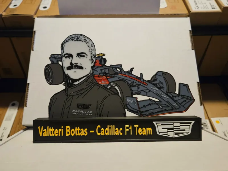 瓦尔特里·博塔斯凯迪拉克F1车队及赛车展示模型