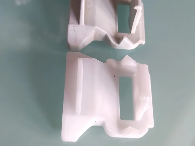 Fermapiedi per tenda avvolgibile camper Ford Rimor 635