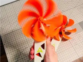 Squeeze Fan - Squeeze Breeze