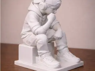 Modern Thinker – Young Mind Statue