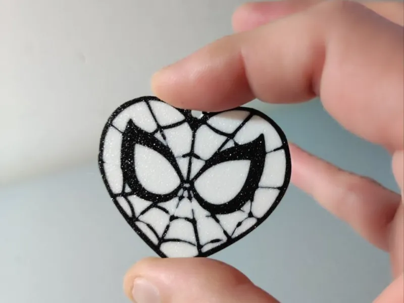 portachiavi cuore spiderman