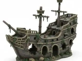 Aquarium Pirate Ship