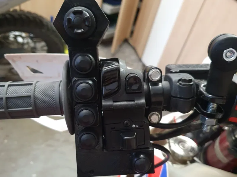 DIY エンデューロモーターサイクル Bluetooth リモコン LocusMap / DMD スタイル